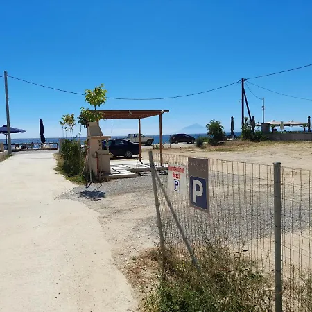 Konstantinos 1 מלון דירות לימנריה