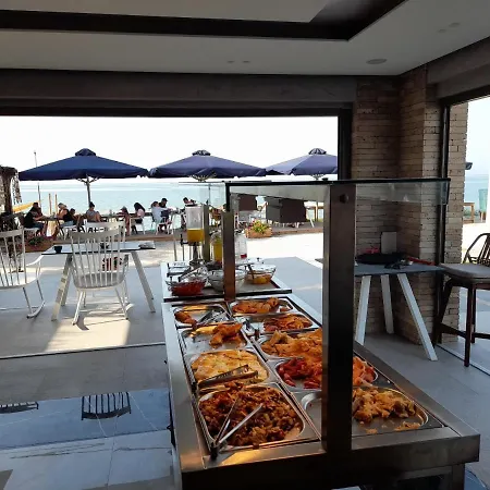 Aparthotel Konstantinos 1 2*